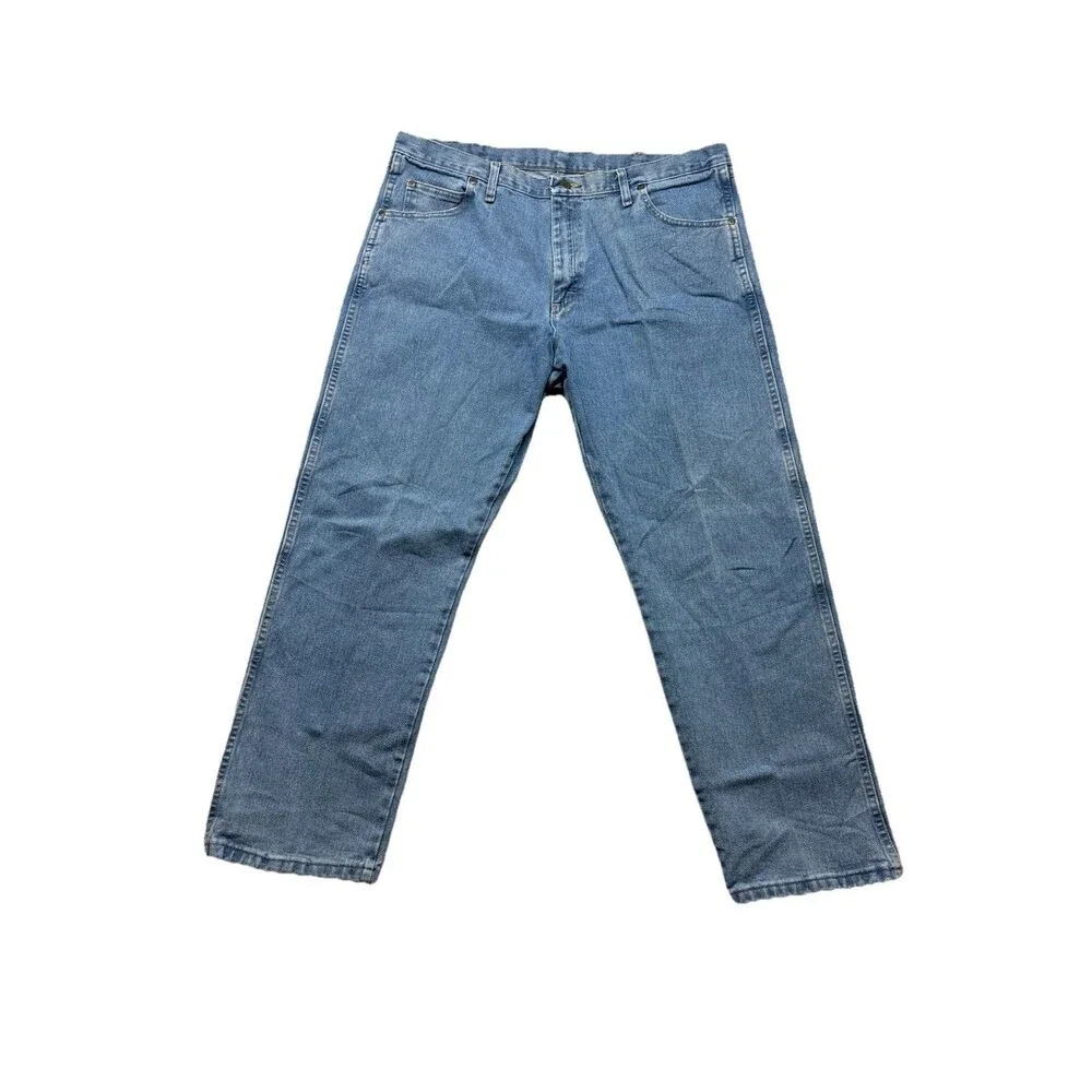 Wrangler Jeans Mens 40x30 Blue Denim Cotton Rugged Wear Relaxed Fit Straight Leg